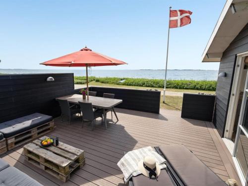 Næs House | Holiday Home Akseline - 20m from the sea by Interhome