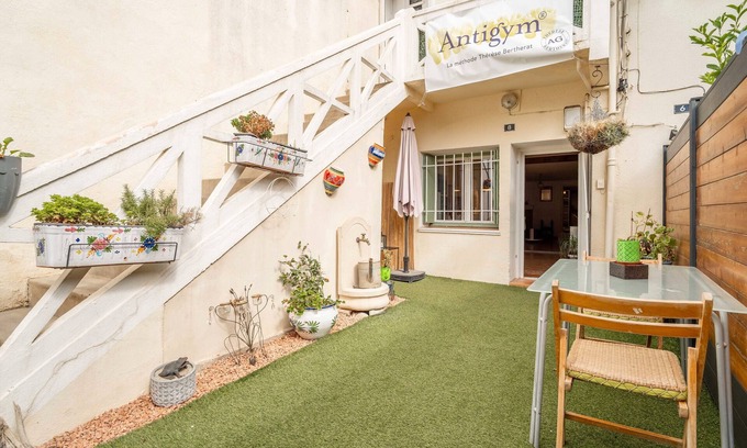 Cuxac-dʼAude House | Holiday Home 'Aux Portes De L'Aude' with Sea View, Private Terrace and Wi-Fi