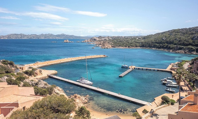 Porto Massimo House | Holiday Home 'Casa Mafele Porto Massimo' with Sea View, Private Terrace and Private Garden