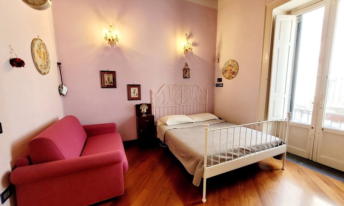 Vietri sul Mare House | Holiday Home 'Dreams Apartment' with Private Terrace, Balcony and Wi-Fi