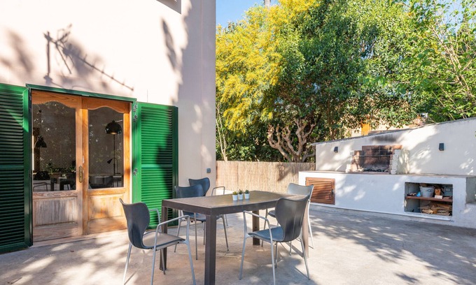 Palma de Mallorca House | Holiday Home 'Jaime' with Private Pool, Wi-Fi and Air Conditioning