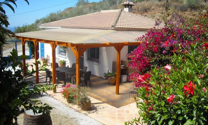 Rincon de la Victoria House | Holiday Home Finca Trigueros - casa palmito by Interhome