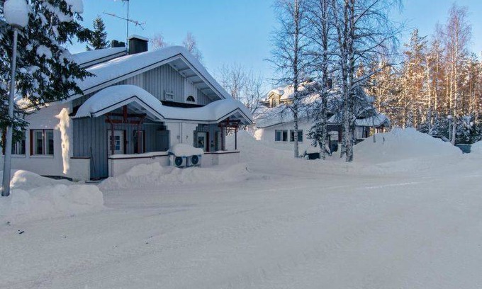 Kehys-Kainuu House | Holiday home Hallantytär a1 paritalo