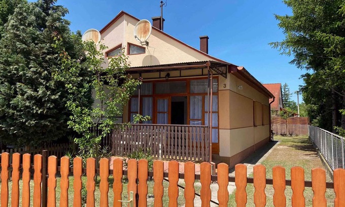 Balatonmariafurdo House | Holiday home only 180 meters from the beach