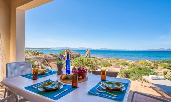 Colonia de Sant Pere House | Holiday Home in Artá with Sea Views