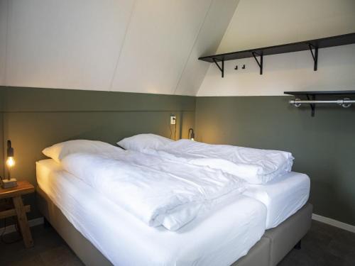 Plasmolen House | Holiday Home in Meeussen with Private Garden, cleaning included