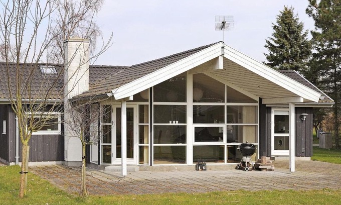 Nordenbro Vesteregn House | Holiday Home Klintegårdsvej