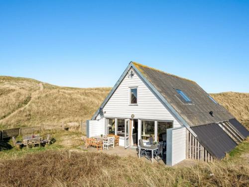Vrist Strand House | Holiday Home Kurt - 75m from the sea by Interhome