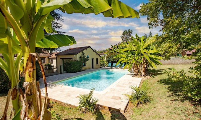 Sarlat-la-Caneda House | Holiday Home 'La Trappe' with Private Pool, Private Terrace and Wi-Fi