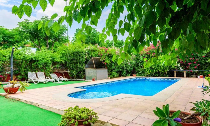 Burriana House | Holiday Home La Alqueria de Jordi by Interhome