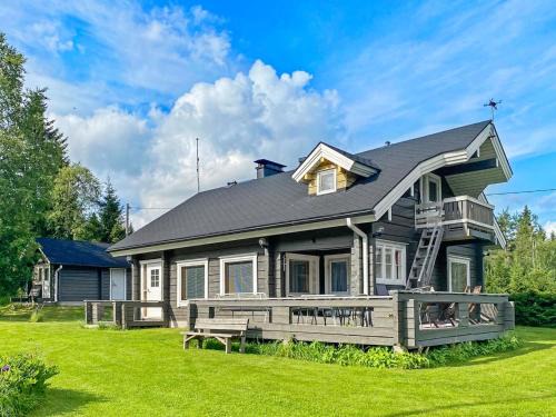 Kehys-Kainuu House | Holiday Home Laattaja mökki by Interhome