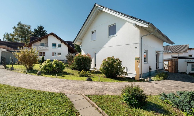 Oberkirch House | Holiday Home 'Langer' with Mountain View, Private Terrace and Wi-Fi