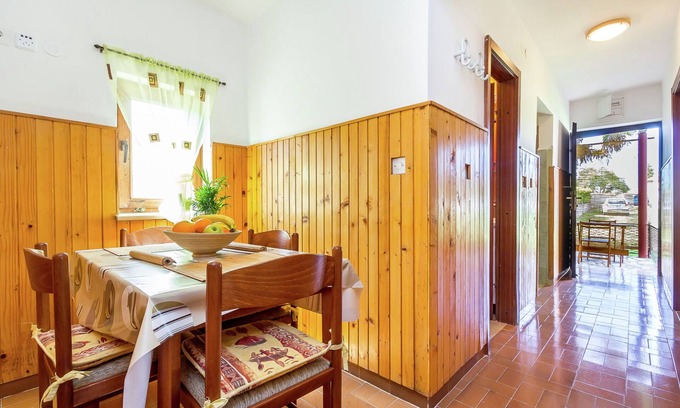 Stinjan House | Holiday home only 800 m from the beach