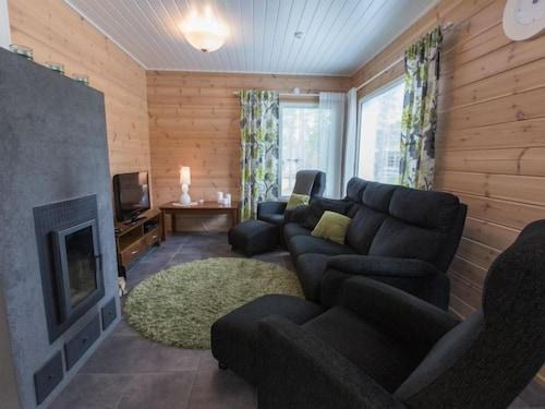 Akaslompolo House | Holiday Home Pihkala 2