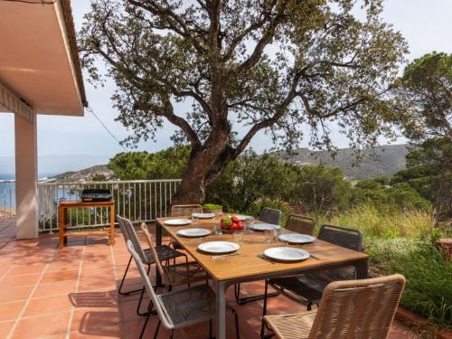 Port de la Selva House | Holiday Home Rec de Canet by Interhome