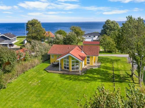 Vejlby Fed House | Holiday Home Solja - 85m from the sea by Interhome