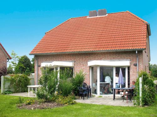 Tossens House | Holiday Home Tossens-3 by Interhome