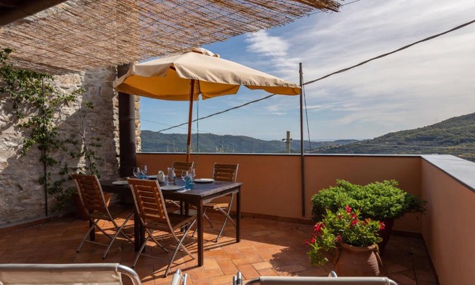 Villa Viani House | Holiday Home U Figu du Camin by Interhome