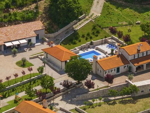 Krsan House | Holiday Home Villa Škavre by Interhome