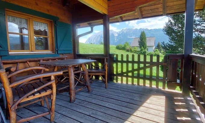 Reith House | Holiday home with wi-fi and satellite TV