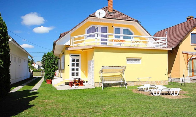 Balatonlelle House | Holiday home with Pool and Internet
