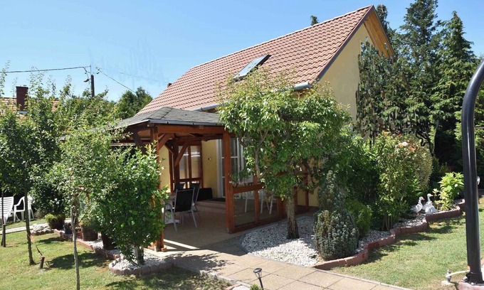 Gyenesdias House | Holiday home with pool, air conditioning and Internet