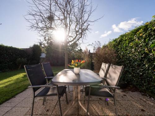 Bredene House | Holiday Home zeewind by Interhome