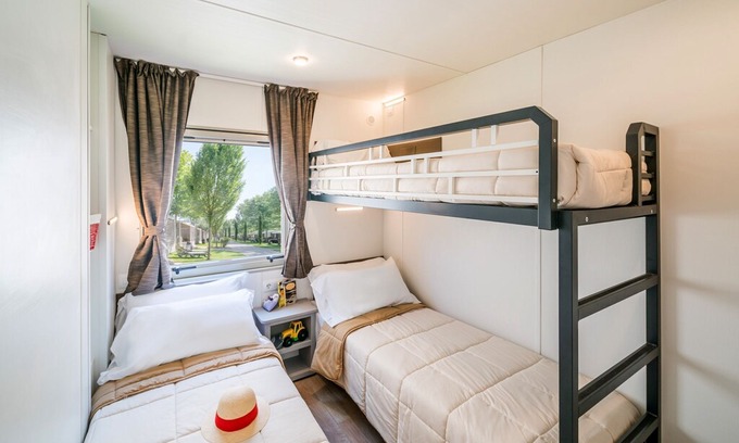 Zona XXXIII Acilia Sud House | Holiday House - 5 people, 34 m² living space, 2 bedroom, Internet/WIFI, Internet access
