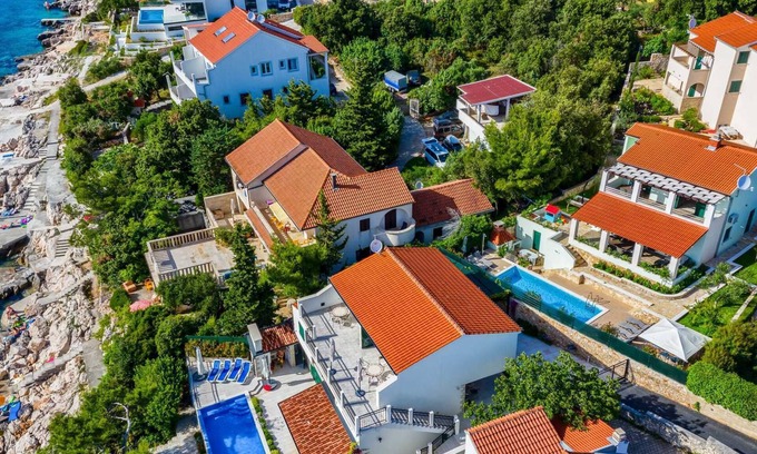 Razanj Villa | Holiday House Ariana - lovely holiday home with a pool near the beach