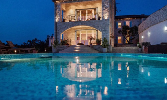Buje House | Holiday house Buje for 1 - 8 persons with 4 bedrooms - Holiday home