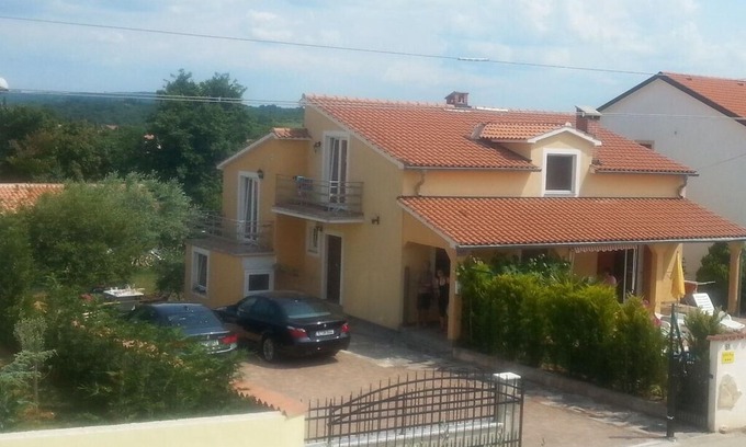 Kastel House | Holiday house Buje for 1 - 9 persons with 4 bedrooms - Holiday home