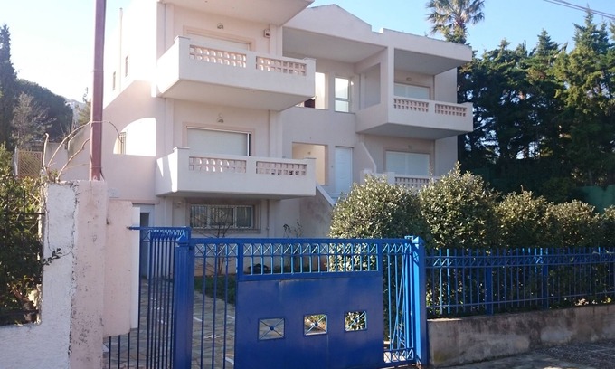 Markopoulo Mesogaias House | Holiday house by the sea in Vravrona Athens Greece