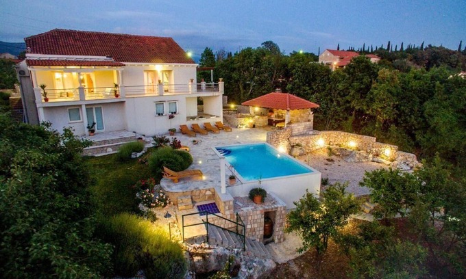 Mocici House | Holiday house Cilipi for 1 - 7 persons with 3 bedrooms - Holiday home
