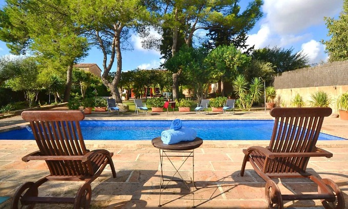 Consell House | Holiday house Consell for 1 - 12 persons with 5 bedrooms - Holiday home