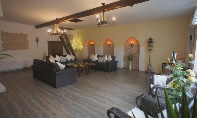 Deudesfeld House | Holiday house Deudesfeld for 1 - 12 persons with 5 bedrooms - Holiday home
