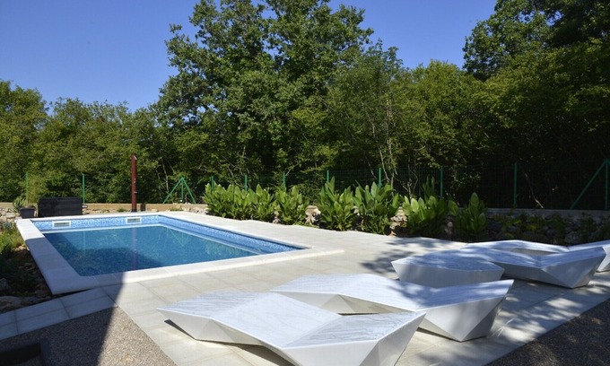 Gostinjac House | Holiday house Dobrinj for 1 - 8 persons with 3 bedrooms - Holiday home