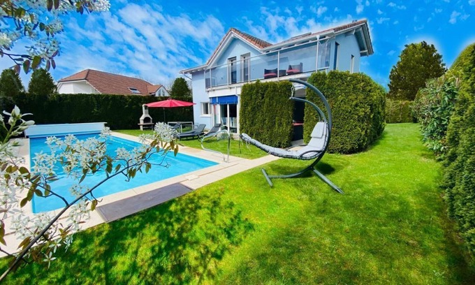 Dottikon House | Holiday house Dottikon for 1 - 10 persons with 4 bedrooms - Detached holiday house