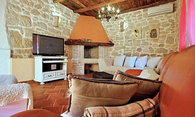 Dracevac Villa | Holiday house Dracevac for 4 - 6 persons with 3 bedrooms - Villa