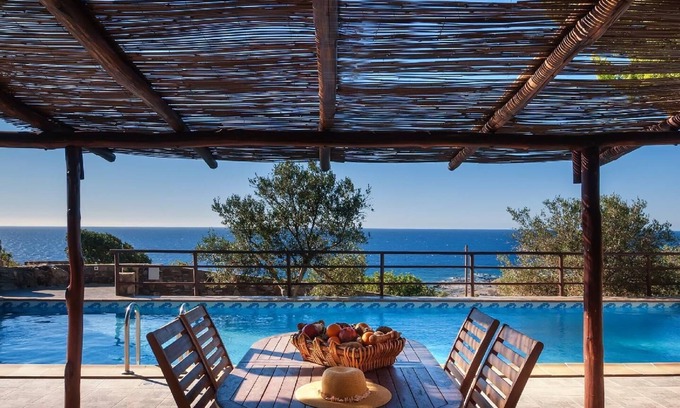 Livadia House | Holiday house Chrysoskalitissas for 1 - 10 persons with 4 bedrooms - Holiday house