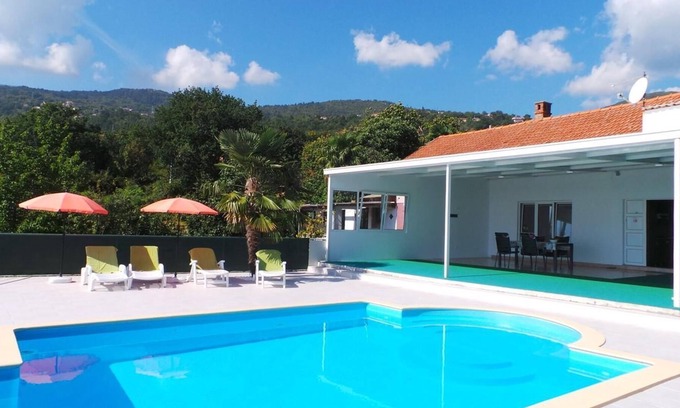 Ika House | Holiday house Ika for 1 - 6 persons with 2 bedrooms - Row house