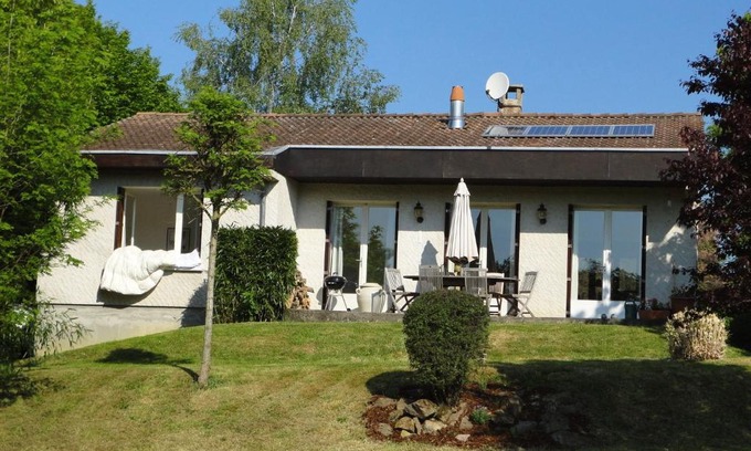 Chavenon House | Holiday house in Auvergne surrounded by a large and beautiful garden