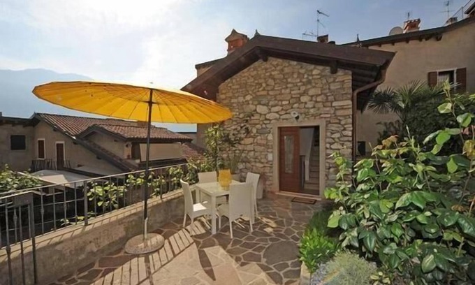 Limone sul Garda House | Holiday house Limone sul Garda for 1 - 3 persons with 2 bedrooms - Holiday home