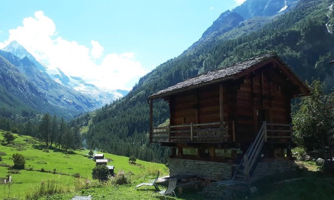 Evolene Ski Chalet | Holiday house La Forclaz VS for 1 - 6 persons with 1 bedroom - Chalet