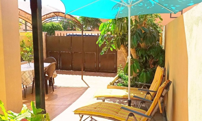 Las Rosas House | Holiday house Las Galletas for 1 - 4 persons with 2 bedrooms - Twin house