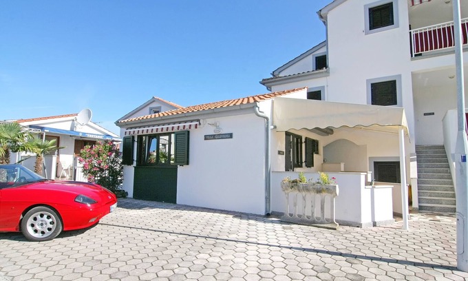 Brulo House | Holiday house Malibu with great location in Porec for 3 people, only 300m from the beach