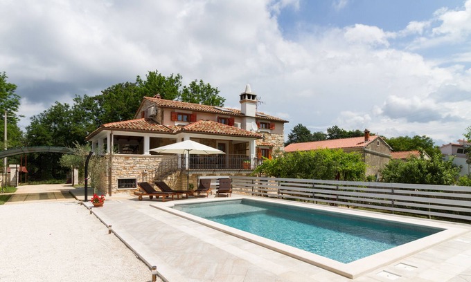 Ferlini House | Holiday house Matija with a POOL