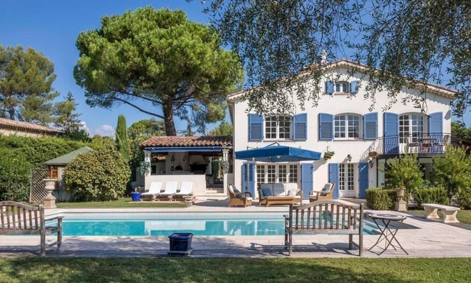 Les Baraques House | Holiday house Mougins for 1 - 8 persons with 4 bedrooms - Luxury holiday home