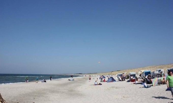 Neuendorf House | Holiday house Neuendorf for 1 - 9 persons with 3 bedrooms - Row house