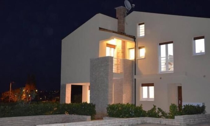 Rosini House | Holiday house Nova Vas for 6 - 7 persons with 3 bedrooms - Holiday house
