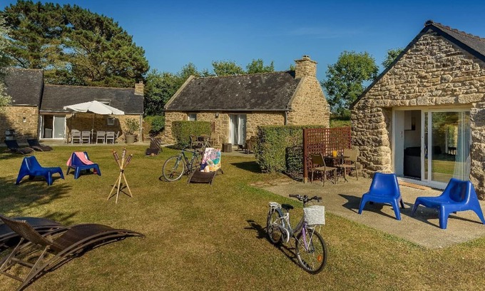 Plouguin House | Holiday house Plouguin for 1 - 12 persons with 5 bedrooms - Holiday house